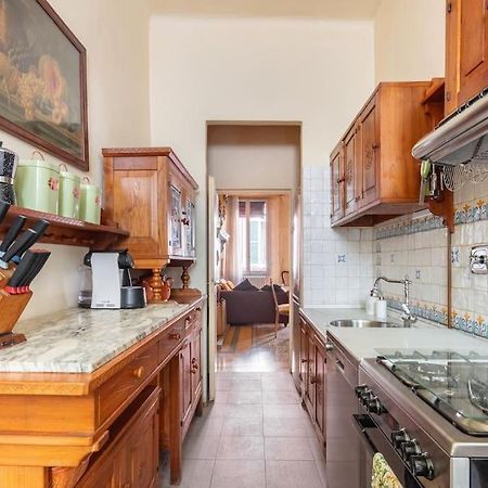 Central Elegant Apartment - Liberty House 볼로냐 외부 사진