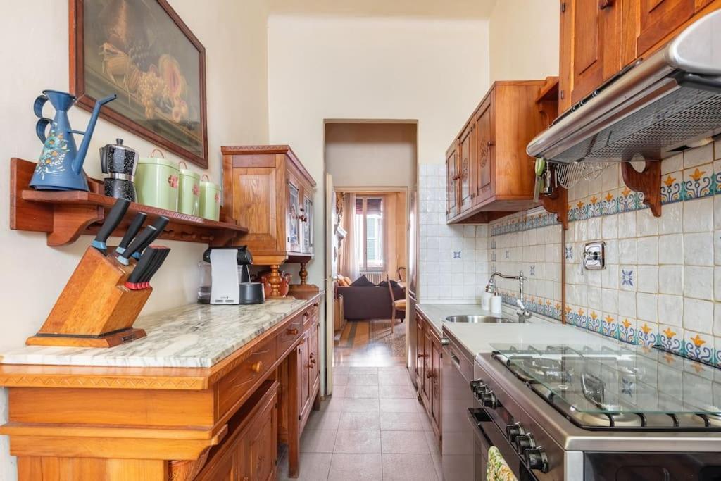 Central Elegant Apartment - Liberty House 볼로냐 외부 사진